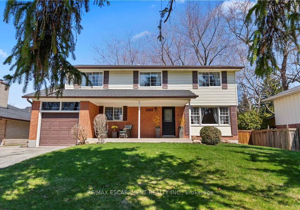 1193-sixth-line-oakville-ontario-w13101966