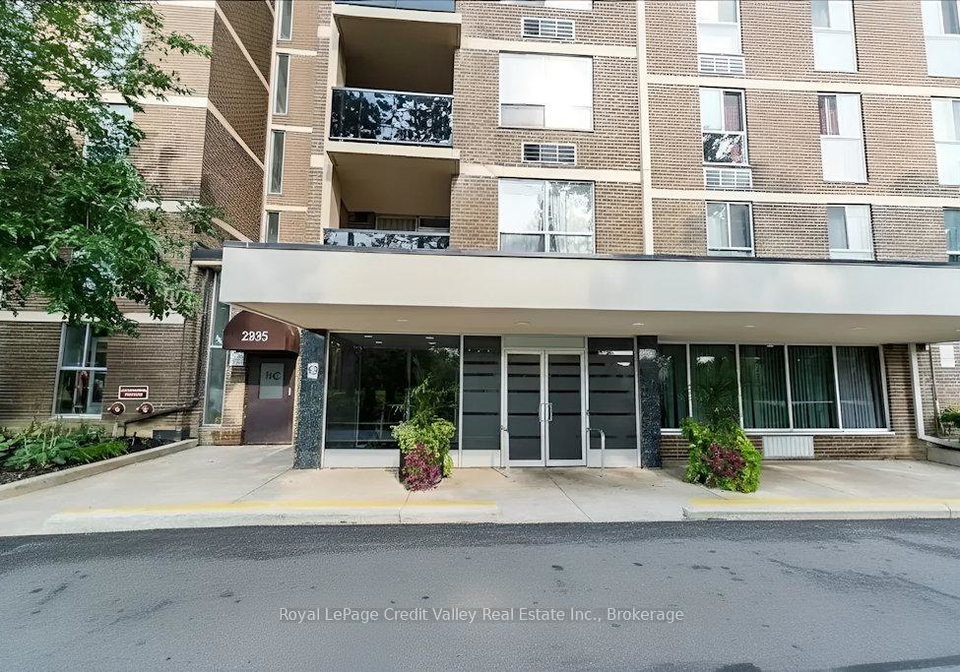 2835-islington-avenue-york-ontario-w13102036
