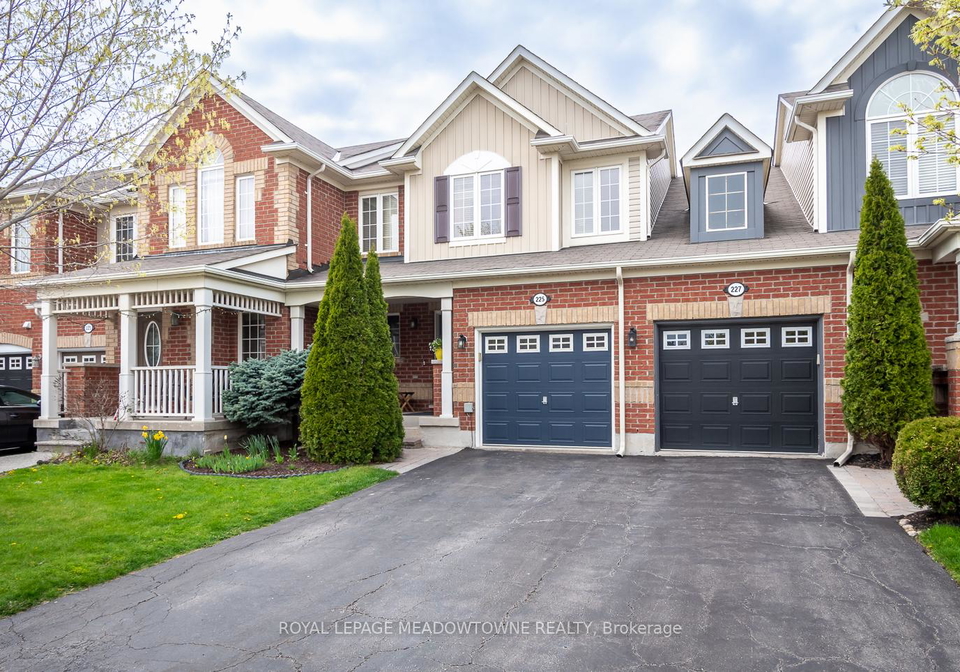 225-prosser-circle-milton-ontario-w13102106