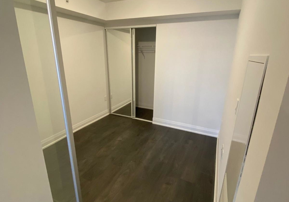 30-gibbs-road-etobicoke-ontario-w13102186