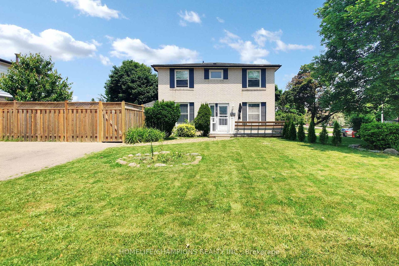 4-flamingo-crescent-brampton-ontario-w13102276