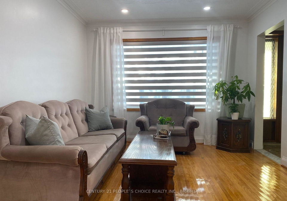 10-rosewood-avenue-etobicoke-ontario-w13102378