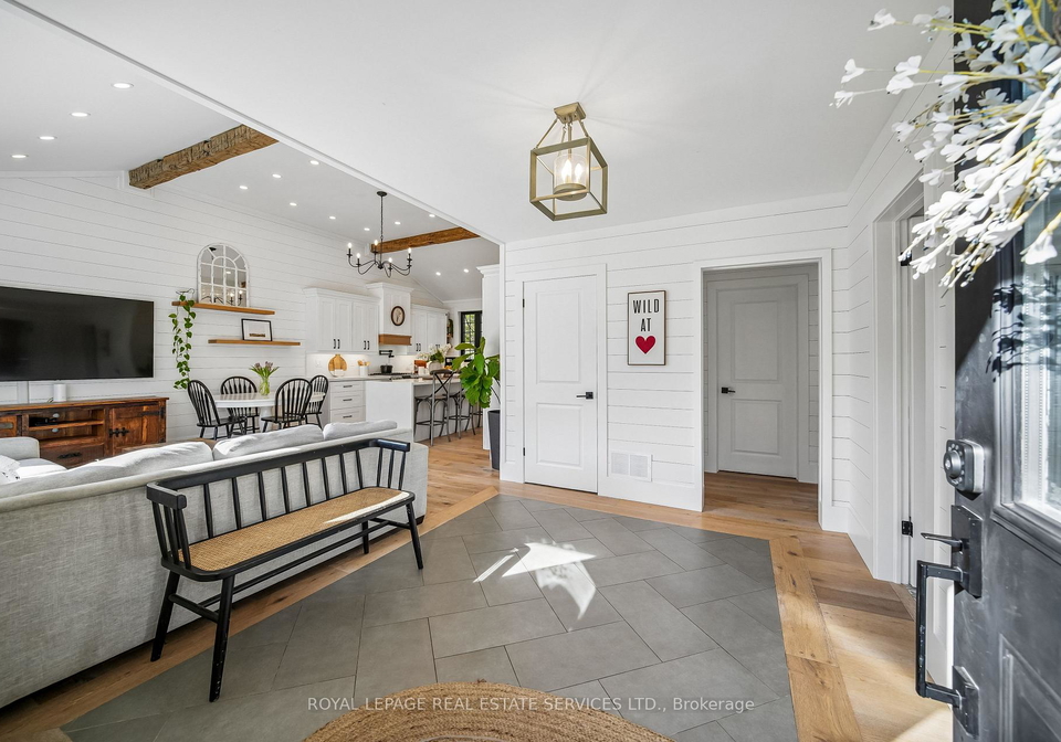 18-elizabeth-street-halton-hills-ontario-w13102392