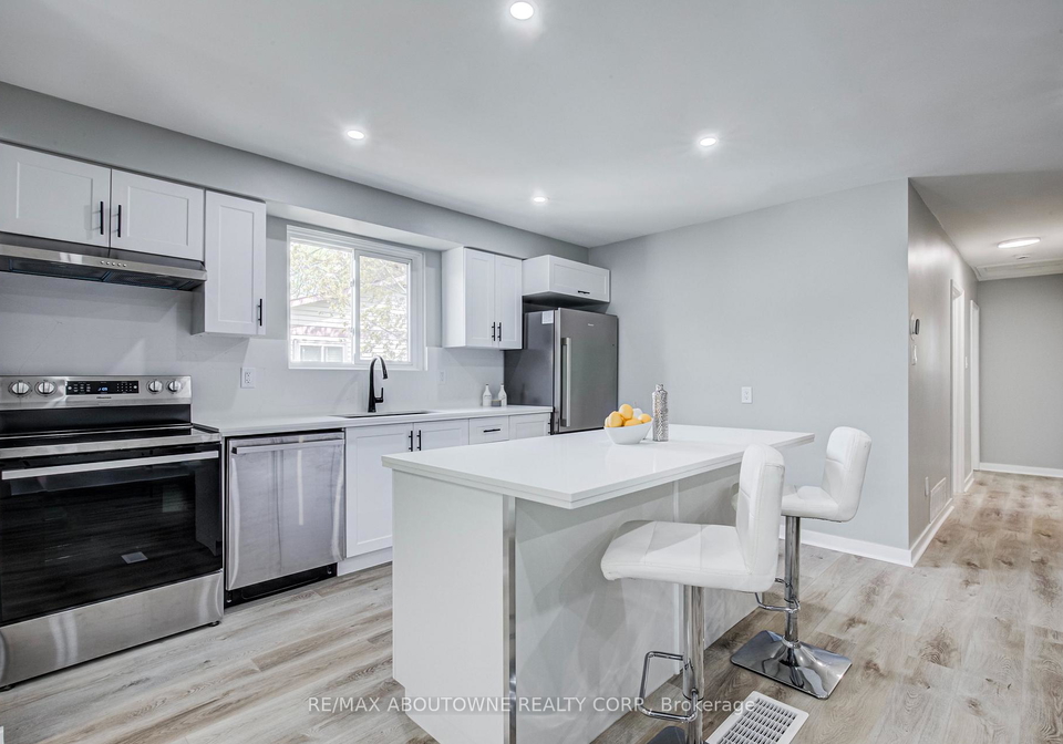 2367-middlesmoor-crescent-burlington-ontario-w13102420