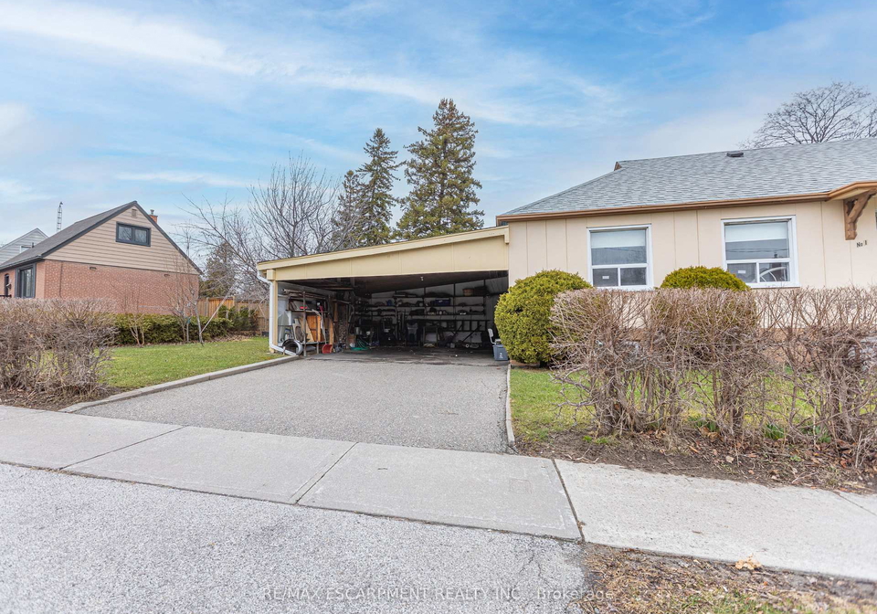 1-snaresbrook-drive-etobicoke-ontario-w13102462