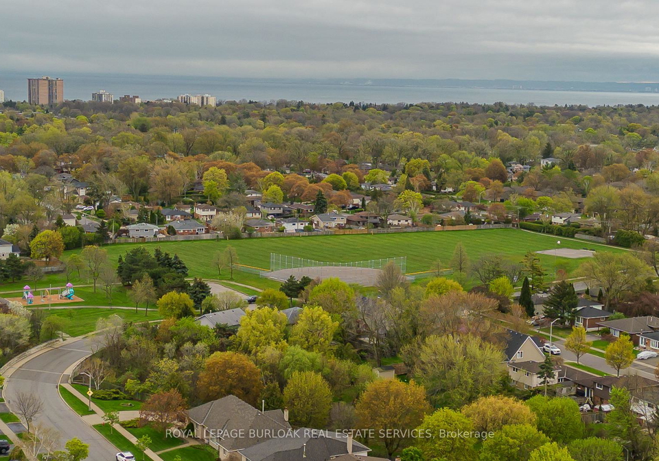 5402-sheldon-park-drive-burlington-ontario-w13102870