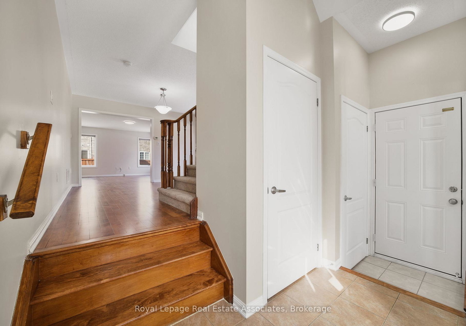 34-mccandless-court-milton-ontario-w13102932