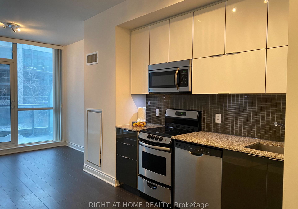 80-marine-parade-drive-etobicoke-ontario-w13102976