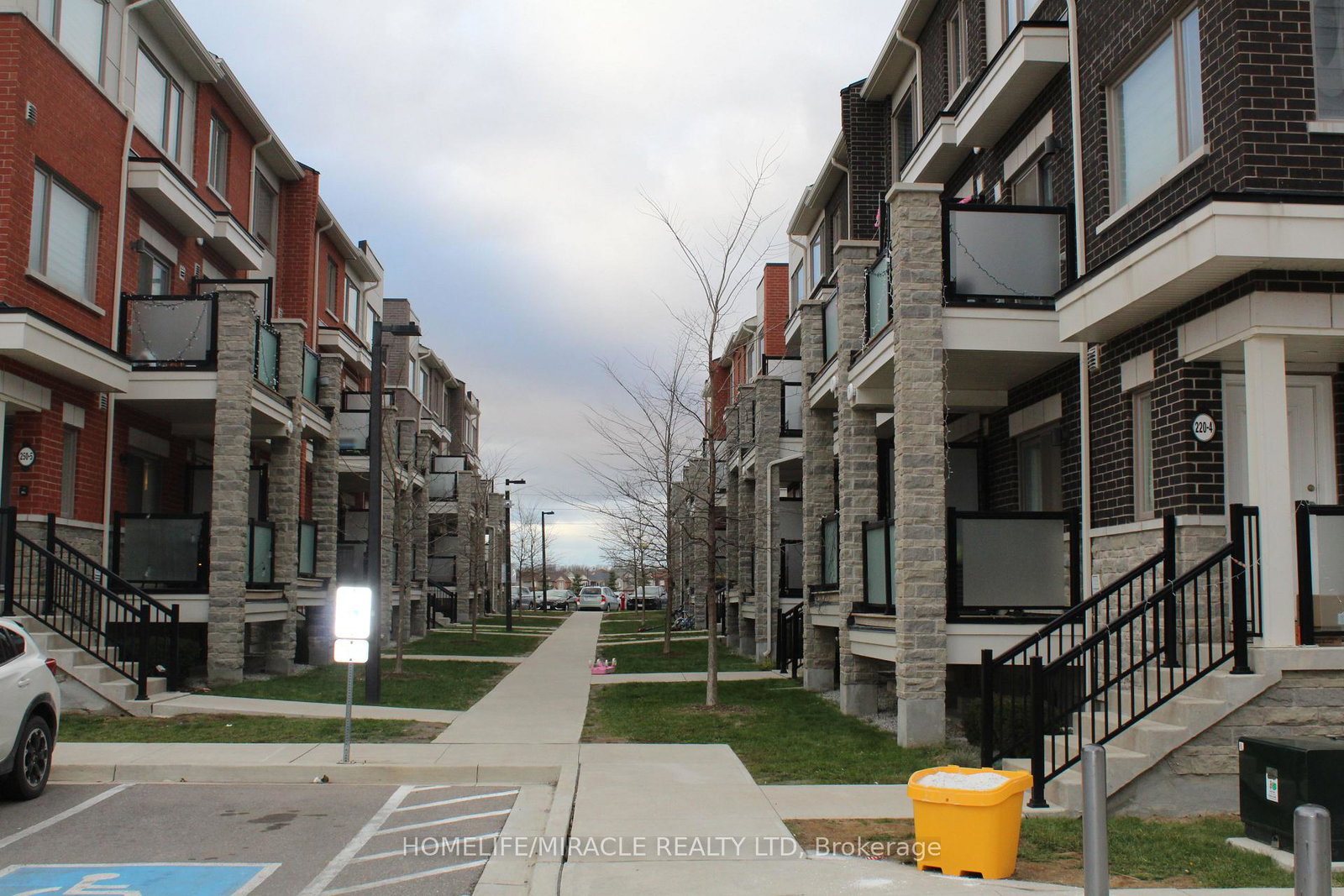 240-lagerfeld-drive-brampton-ontario-w13102984