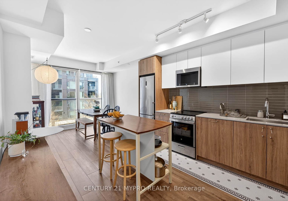 1787-st-clair-avenue-w-toronto-ontario-w13102998