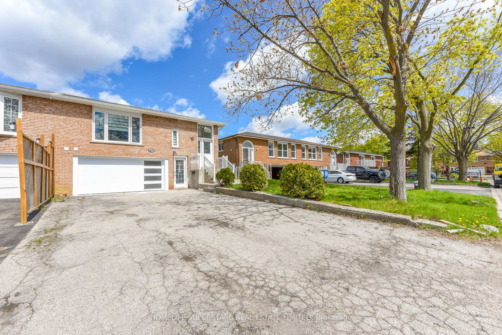 47-jade-crescent-brampton-ontario-w13103014