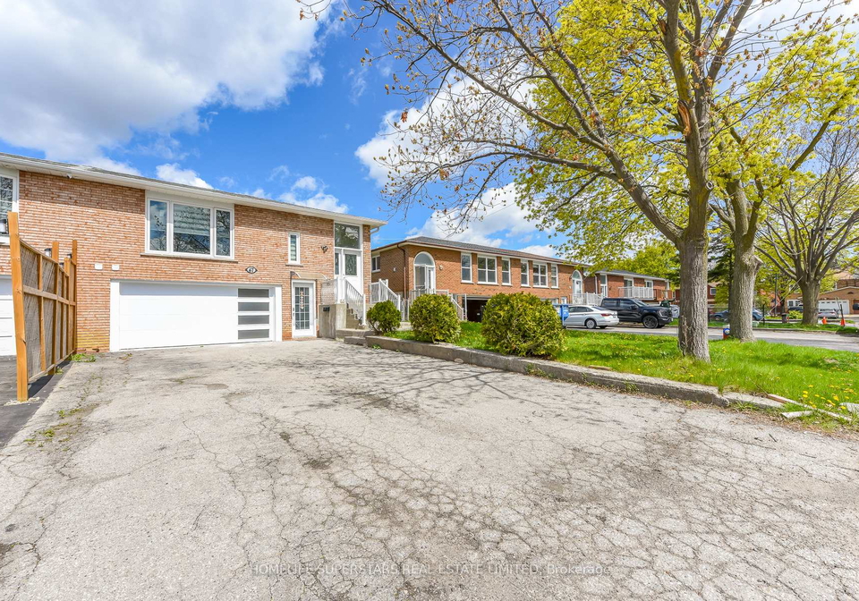 47-jade-crescent-brampton-ontario-w13103014