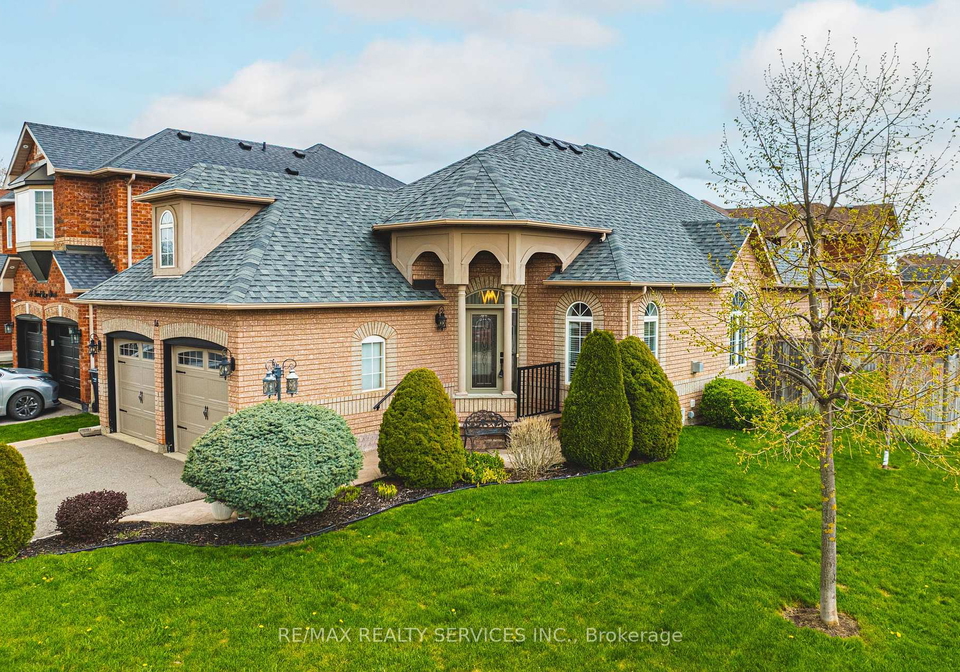 16-sunridge-street-brampton-ontario-w13103102