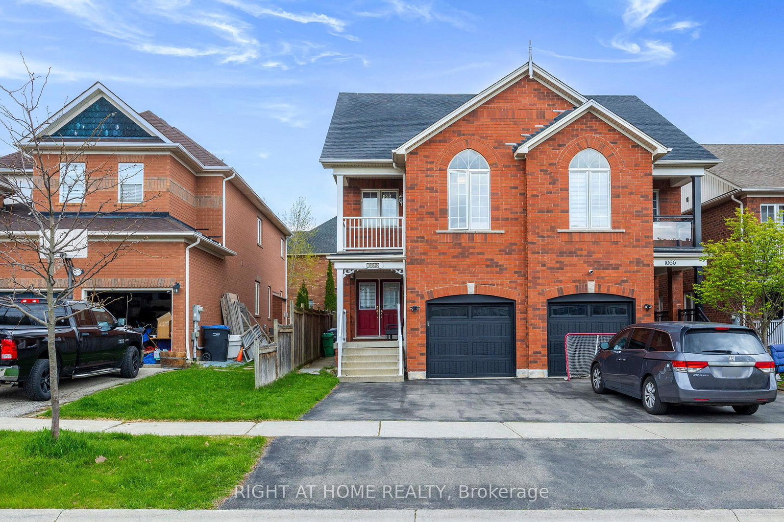 1064-pepperidge-cross-mississauga-ontario-w13103242