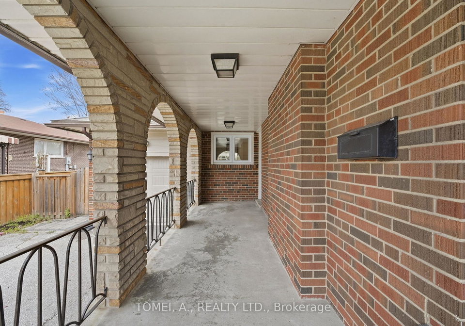 105-beaver-bend-crescent-etobicoke-ontario-w13103272