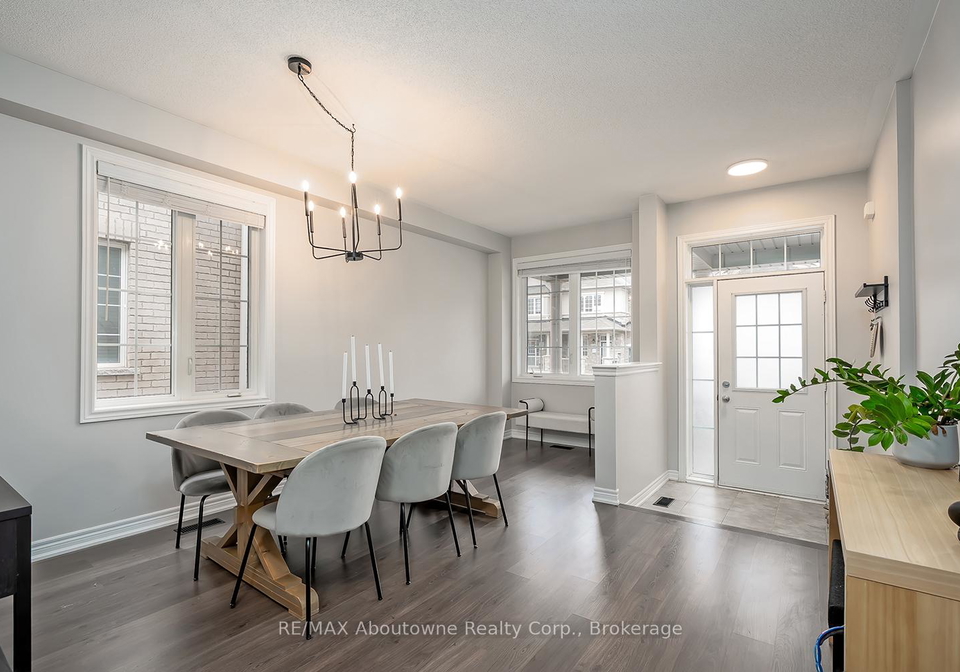 1548-carr-landing-milton-ontario-w13103288