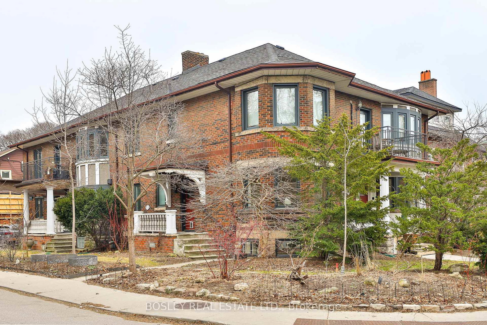 9-indian-valley-crescent-toronto-ontario-w13103468