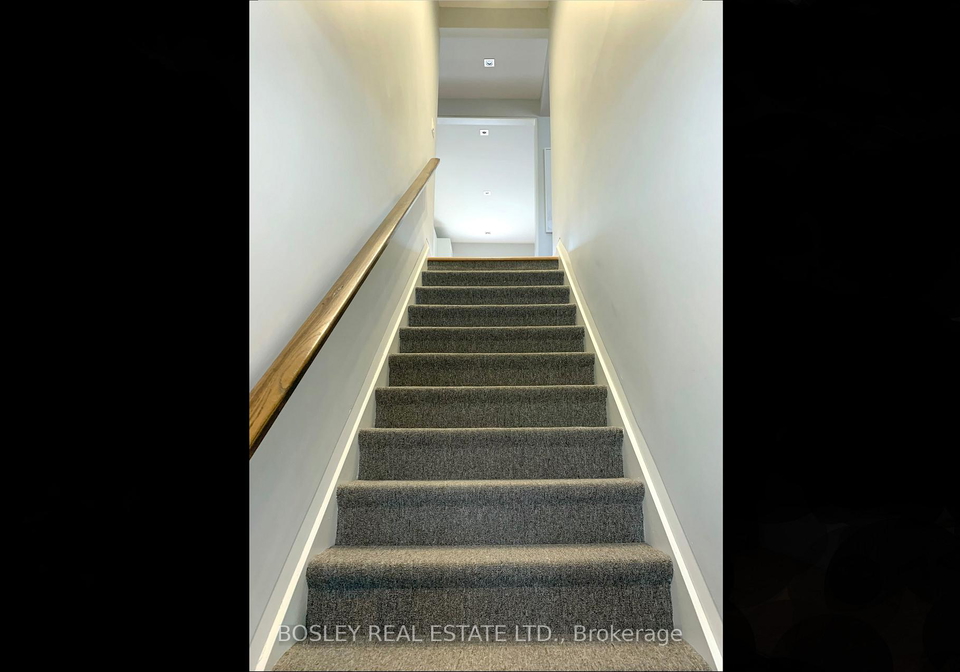 9-indian-valley-crescent-toronto-ontario-w13103468