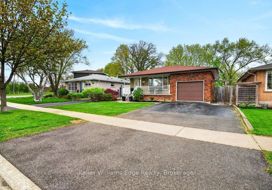 1313-tavistock-drive-burlington-ontario-w13103562