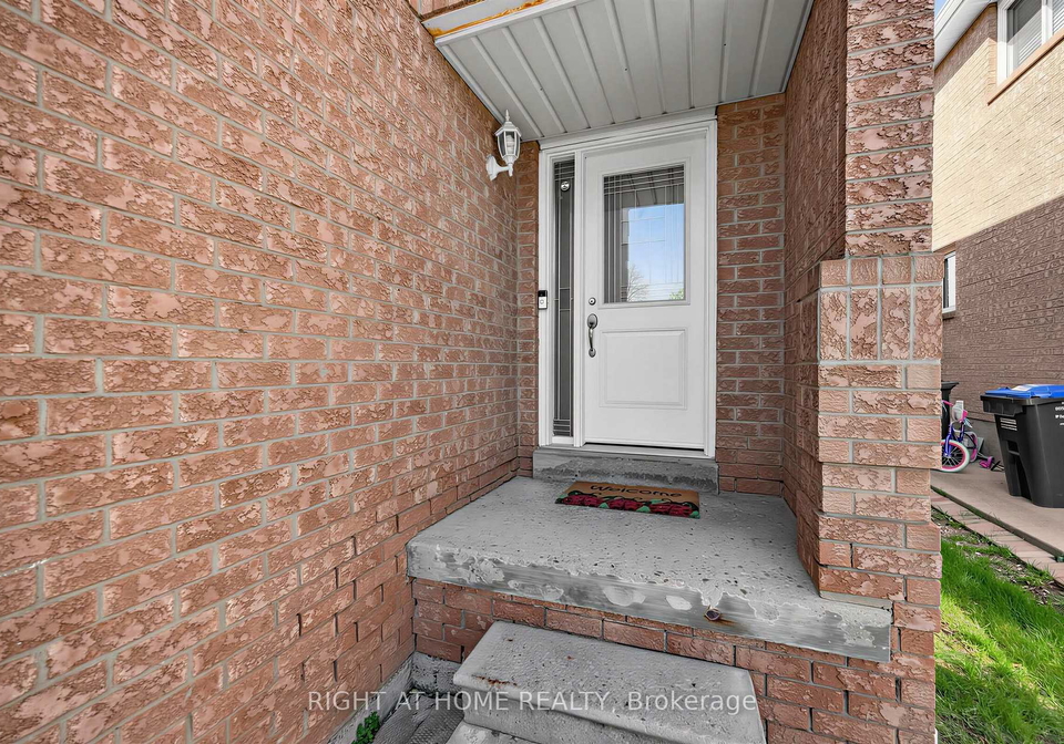 5512-whistler-crescent-mississauga-ontario-w13103642