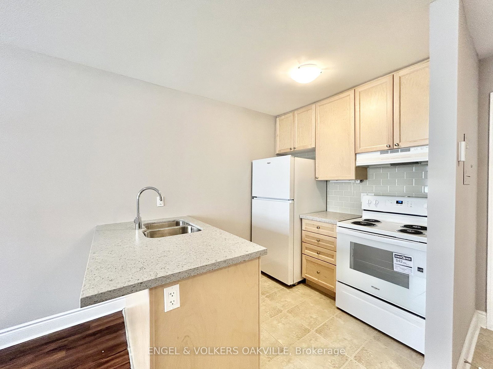 9-thirty-third-street-etobicoke-ontario-w13103798