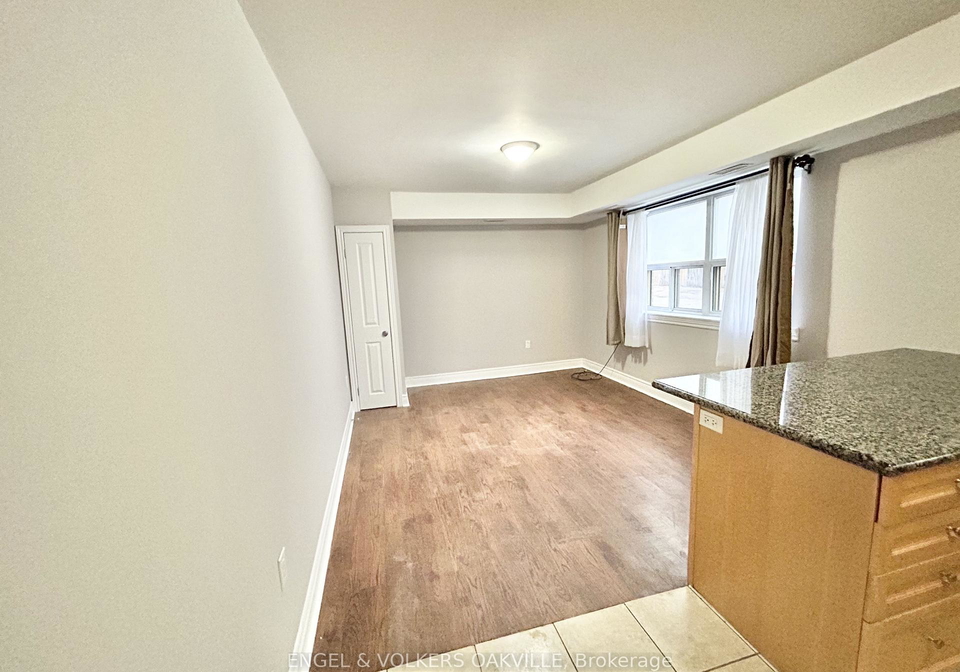 9-thirty-third-street-etobicoke-ontario-w13103820