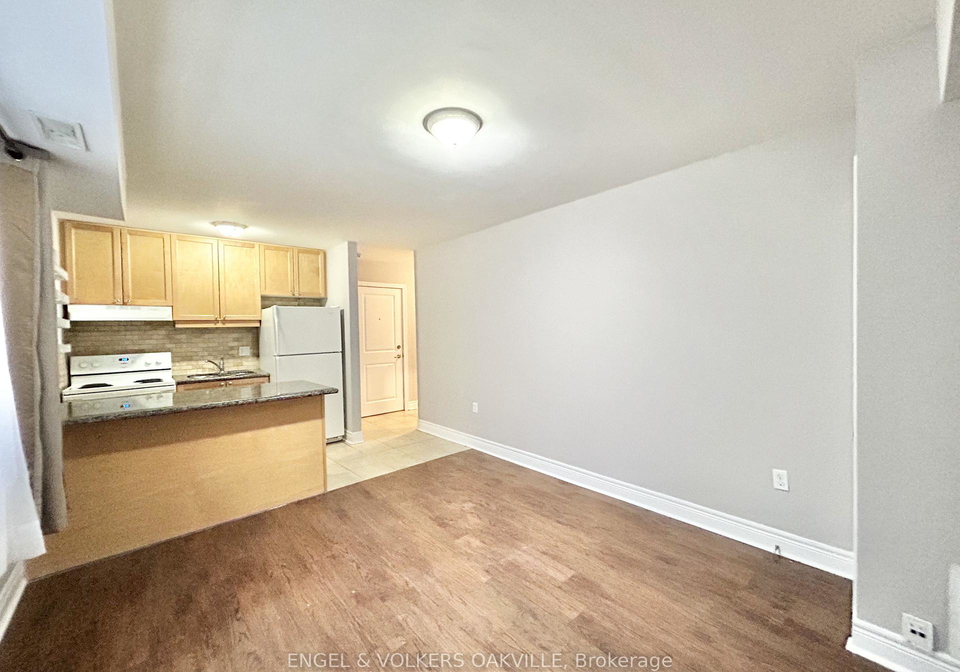 9-thirty-third-street-etobicoke-ontario-w13103820