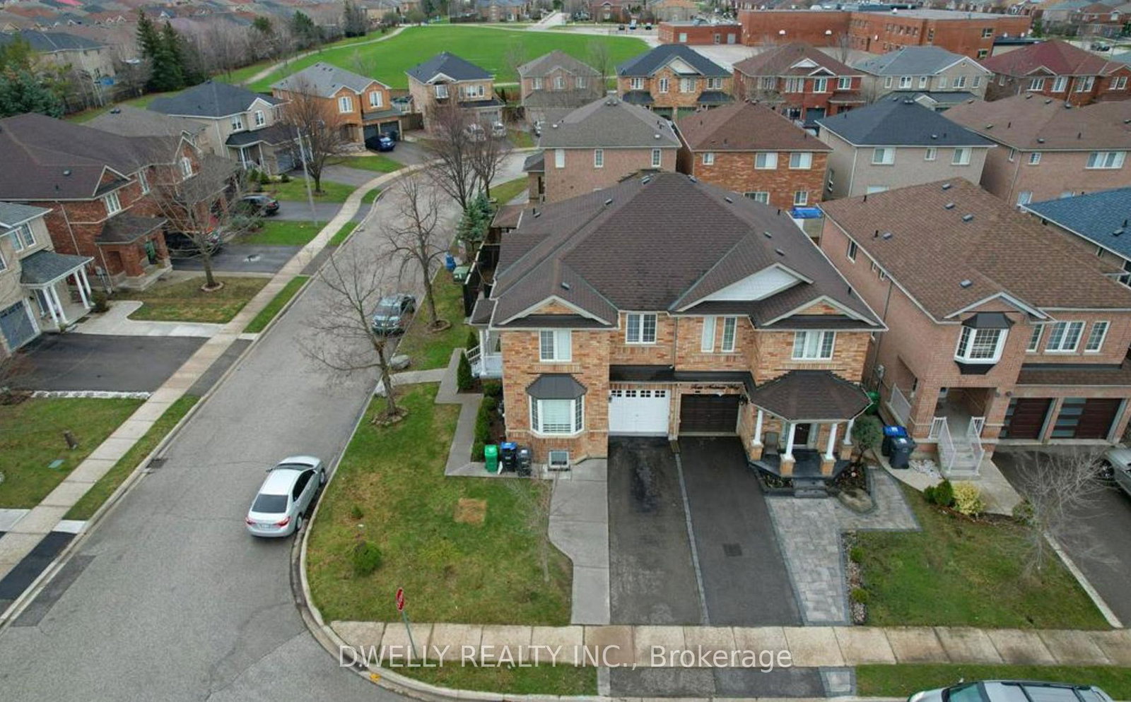 29-trudelle-crescent-brampton-ontario-w13103876