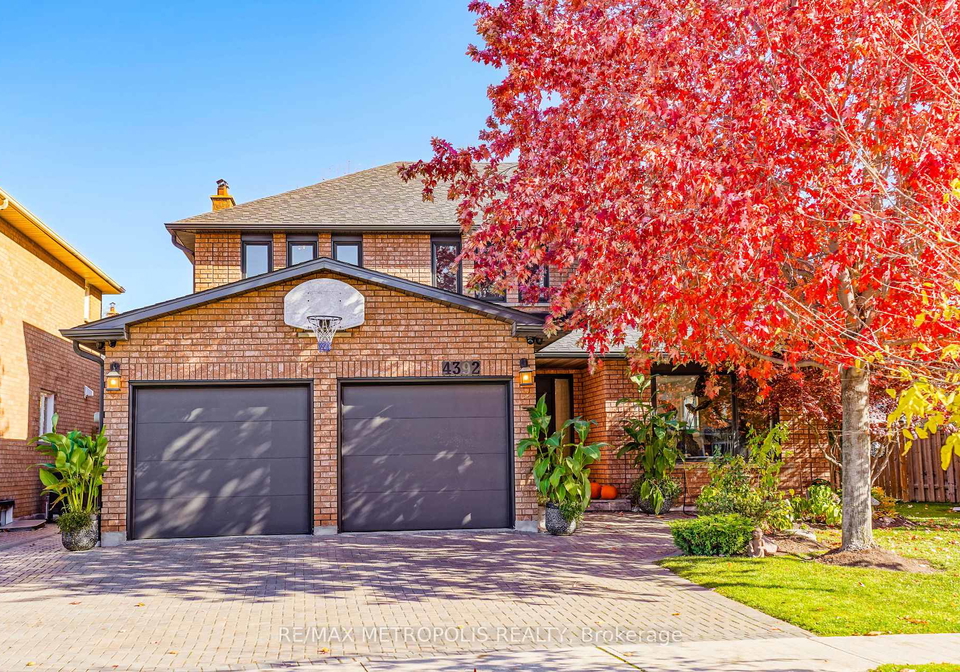 4392-grassland-crescent-mississauga-ontario-w13103940