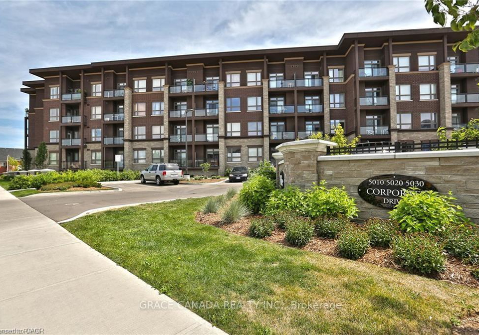 5020-corporate-drive-burlington-ontario-w13103952