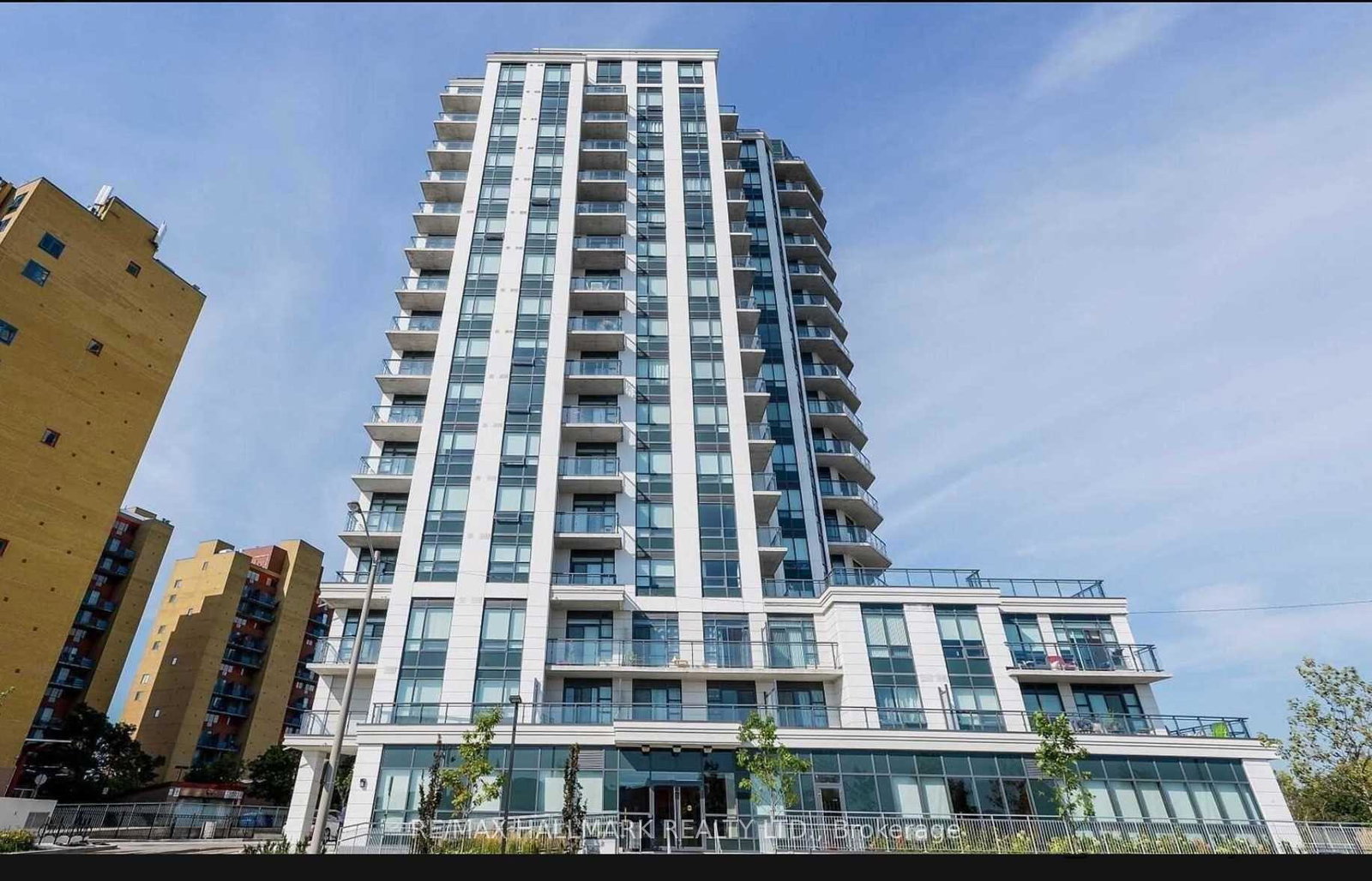 840-queens-plate-drive-etobicoke-ontario-w13104188