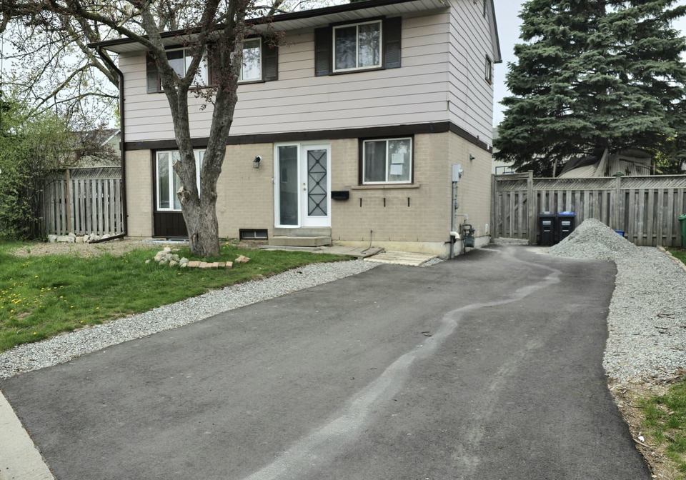 6-grove-park-square-brampton-ontario-w13104222