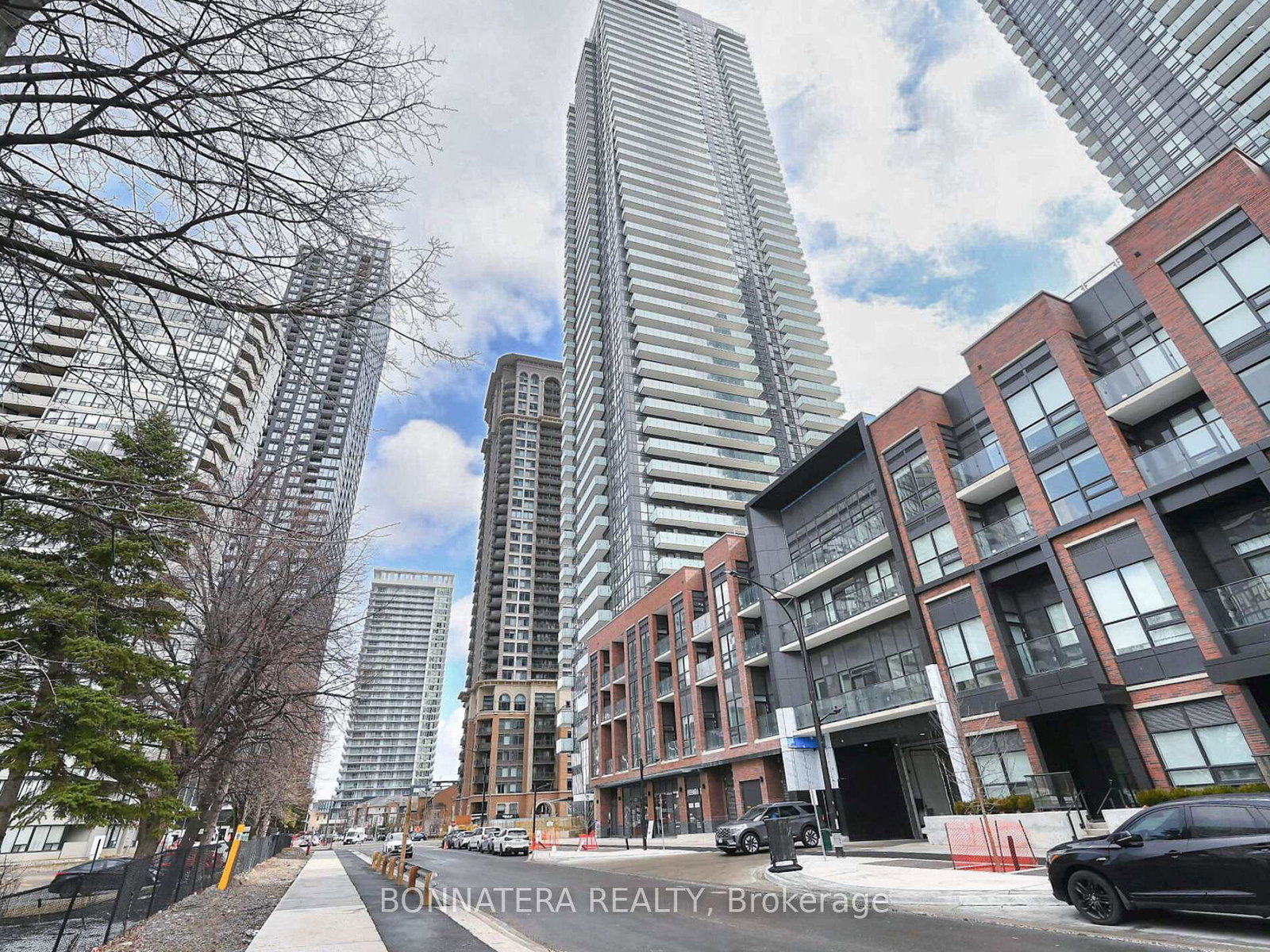 430-square-one-drive-mississauga-ontario-w13104266
