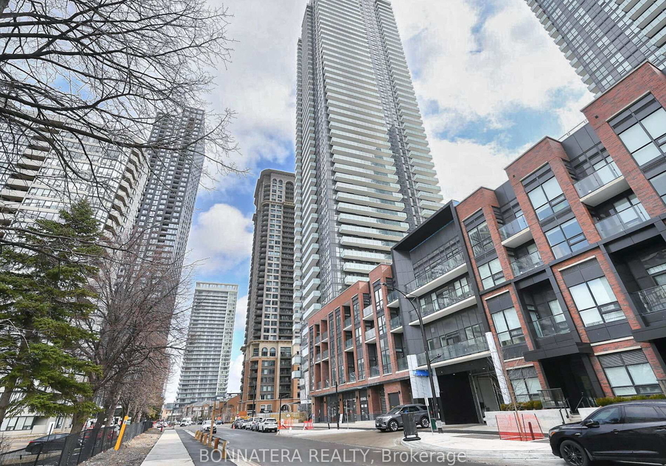 430-square-one-drive-mississauga-ontario-w13104266