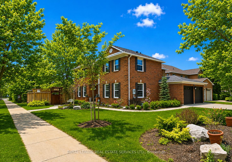1256-fieldcrest-lane-oakville-ontario-w13104342