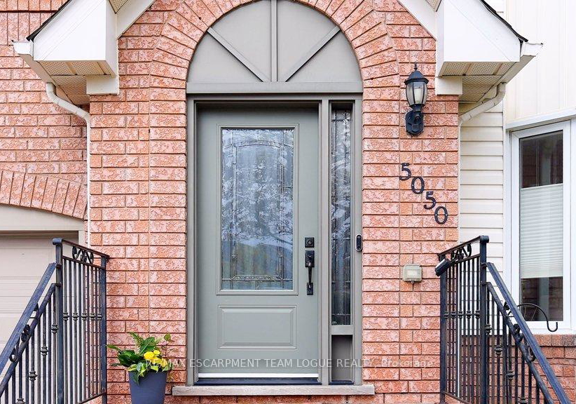 5050-dryden-avenue-burlington-ontario-w13104382