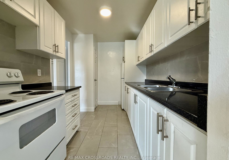 363-lakeshore-road-e-mississauga-ontario-w13104464