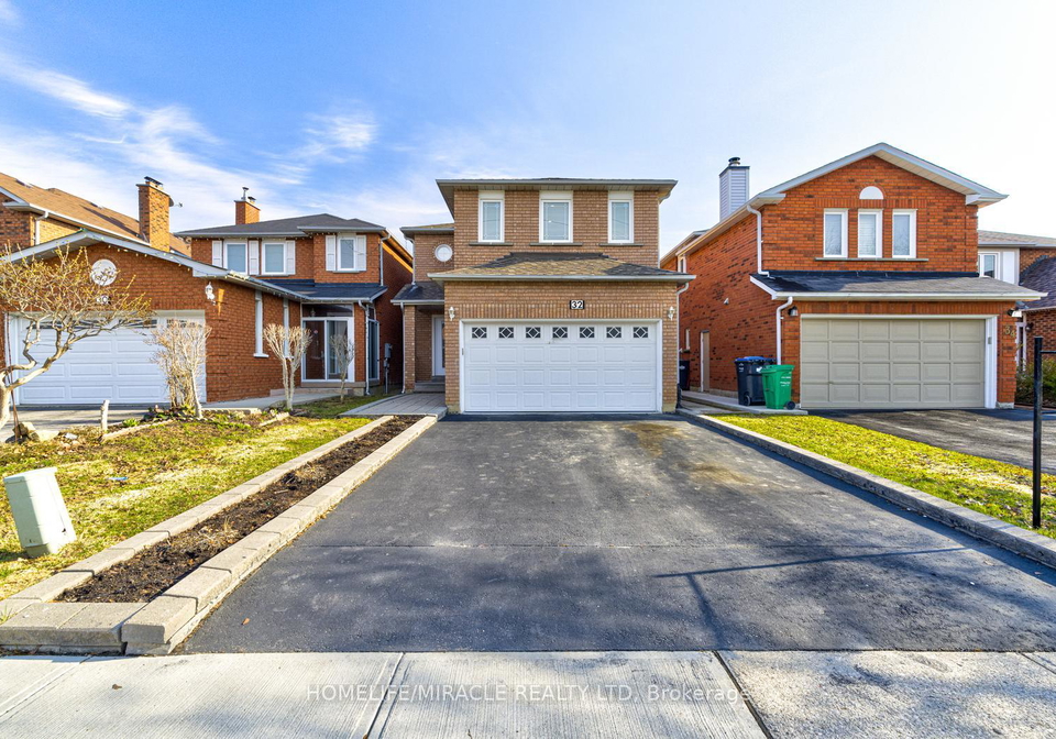 32-pennsylvania-avenue-brampton-ontario-w13104520