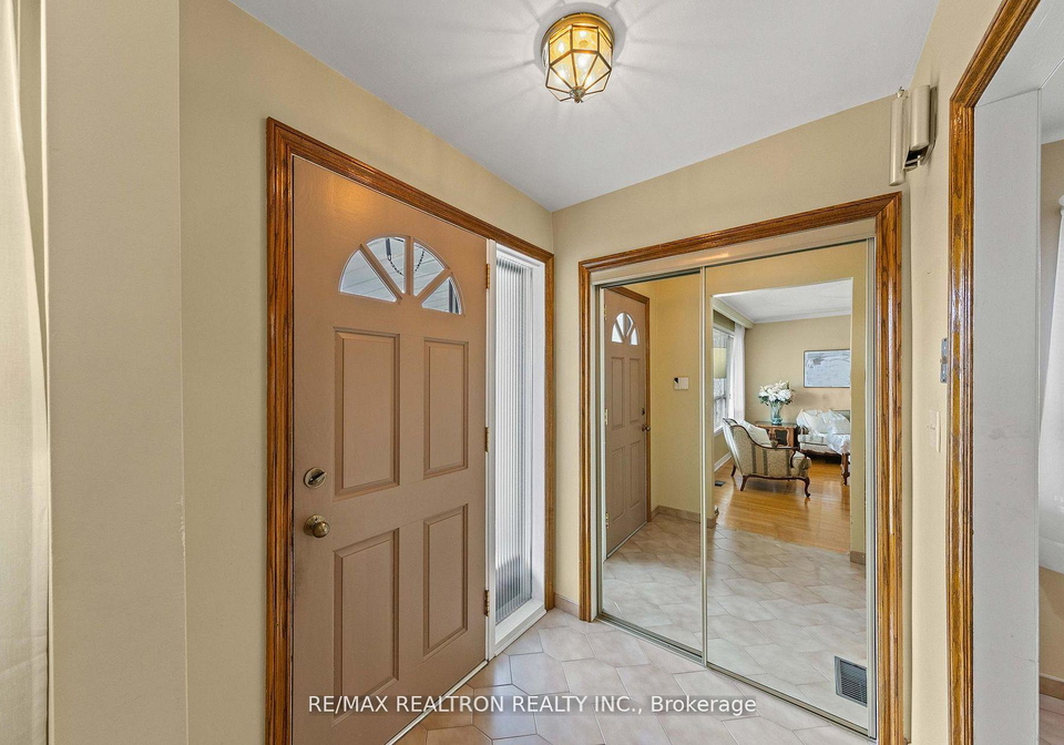 1144-glengrove-avenue-w-north-york-ontario-w13104752