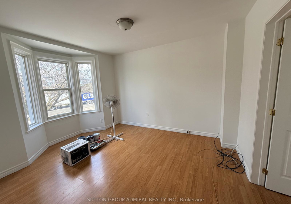 10thirty-ninth-street-w-etobicoke-ontario-w13105130