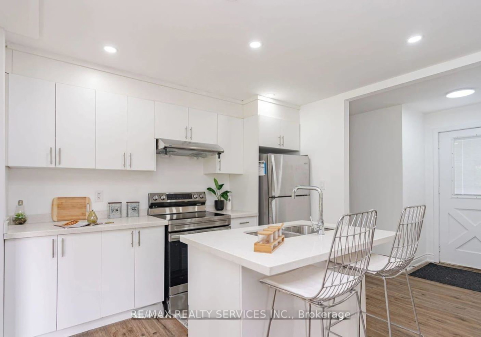 46-staveley-crescent-brampton-ontario-w13105224