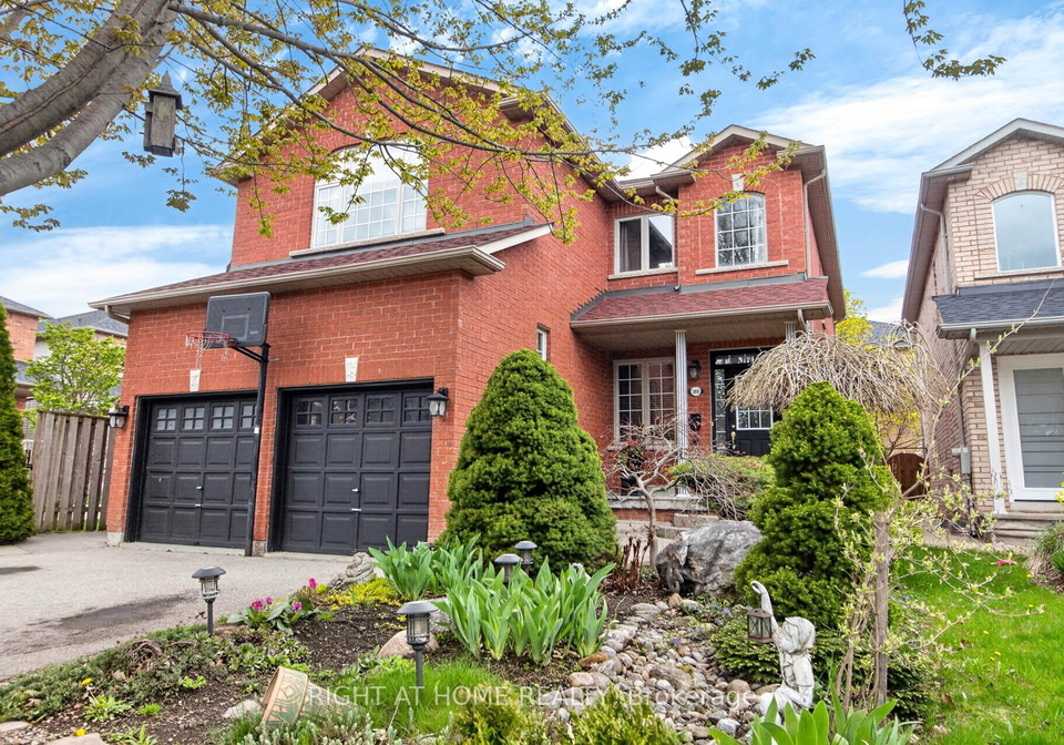 5956-rayshaw-crescent-mississauga-ontario-w13105248