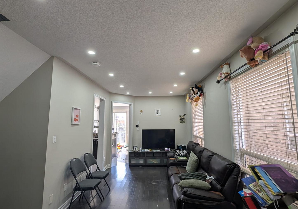 1326-weir-chase-mississauga-ontario-w13105398