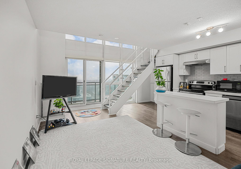 155-legion-road-n-etobicoke-ontario-w13105502