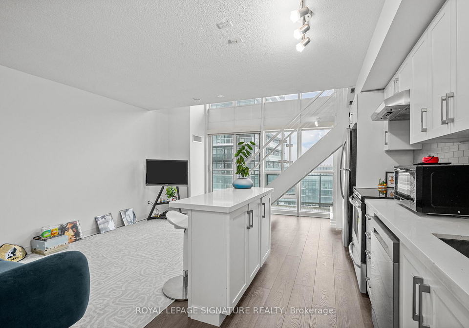 155-legion-road-n-etobicoke-ontario-w13105502