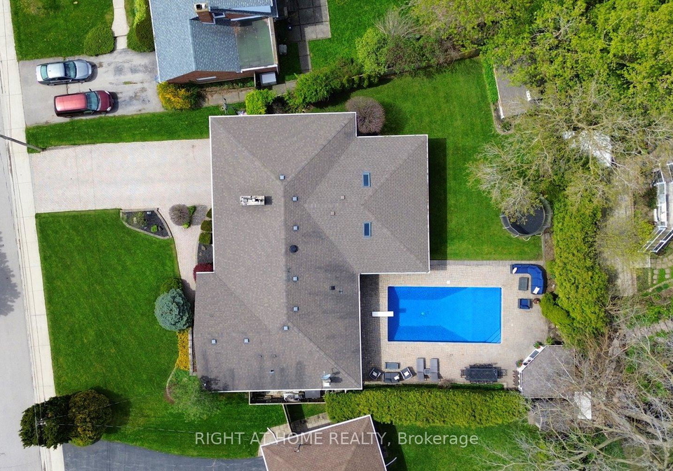 724-courtland-place-burlington-ontario-w13105596