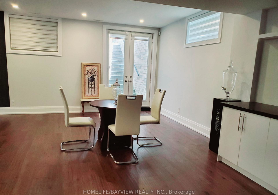 11-walnut-crescent-etobicoke-ontario-w13105720