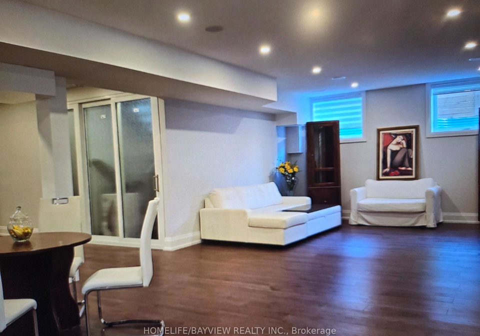 11-walnut-crescent-etobicoke-ontario-w13105720