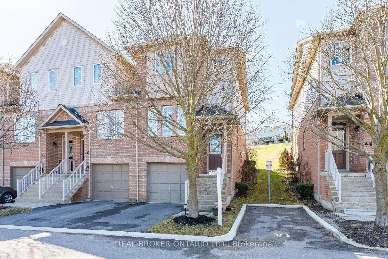 palomino-trail-halton-hills-ontario-w13105818