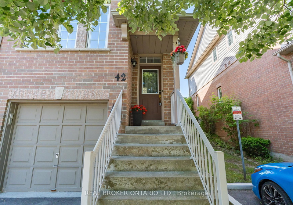 palomino-trail-halton-hills-ontario-w13105818